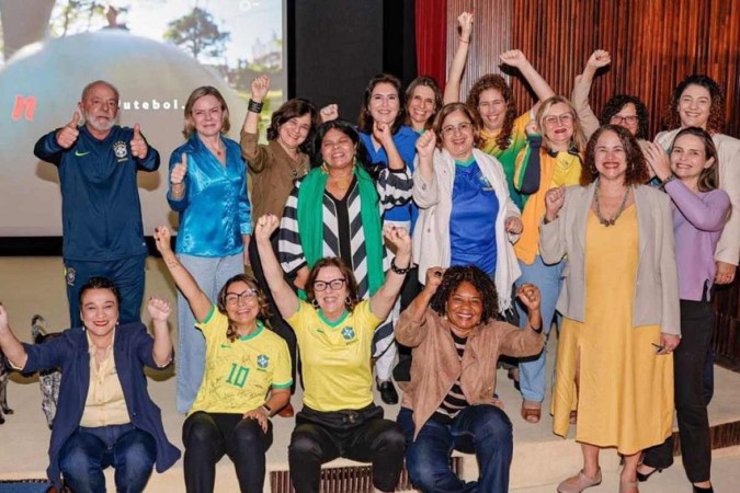 1_lula___futebol_feminino_3_0-28543504