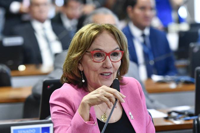 e8356938-7ae4-4d21-9be2-5d0ea8515fb9