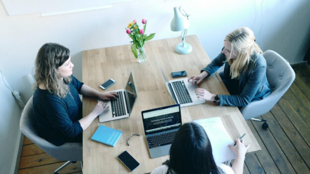 women-cybersecurity