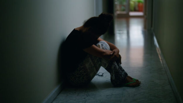 TC9Dos6W-middle-age-hispanic-woman-suffering-domestic-violence-with-bruise-eyes-sitting-floor-home-freepik-magnific-818×462